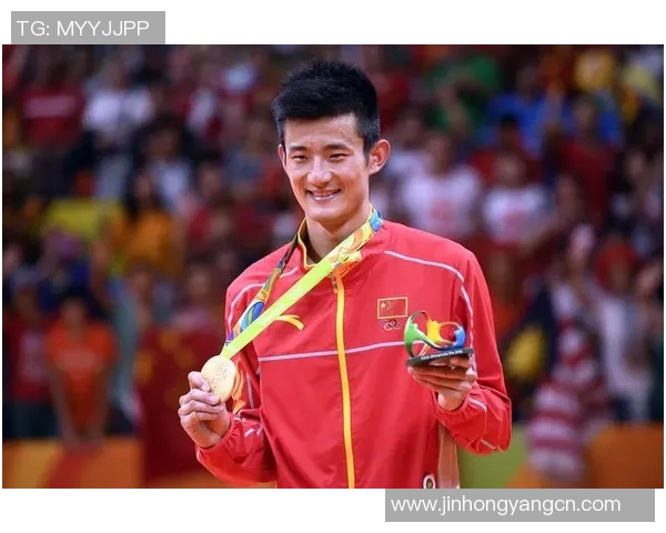 深圳羽毛球队在奥运会上的团队协作展现出非凡实力与精神风貌